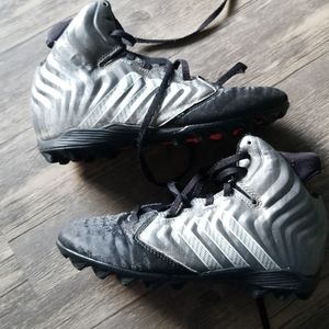 Adidas football cleat youth size 2.5